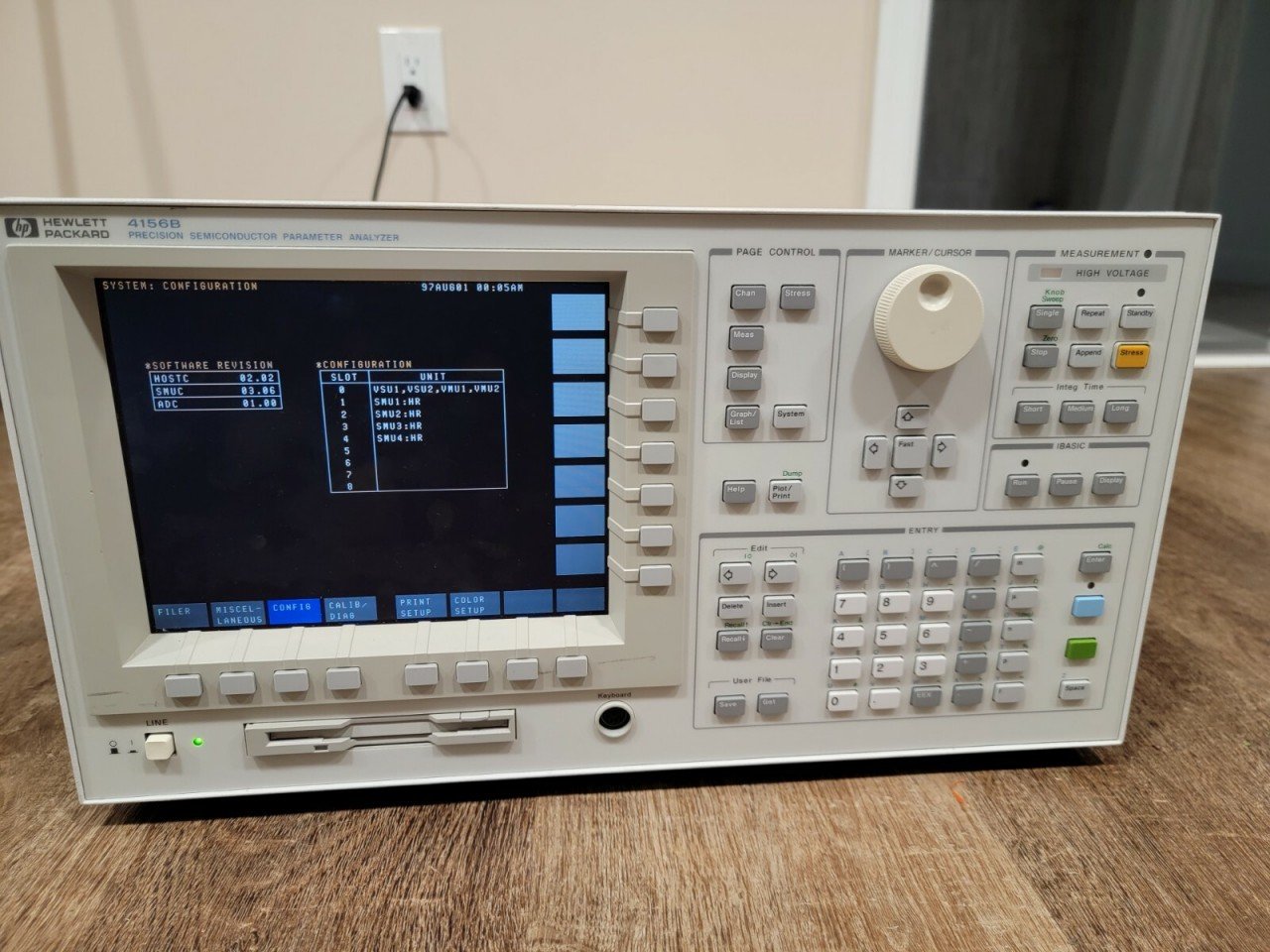 Hewlett Packard 4156B Precision Analyzer To Include HP 16058A Test ...
